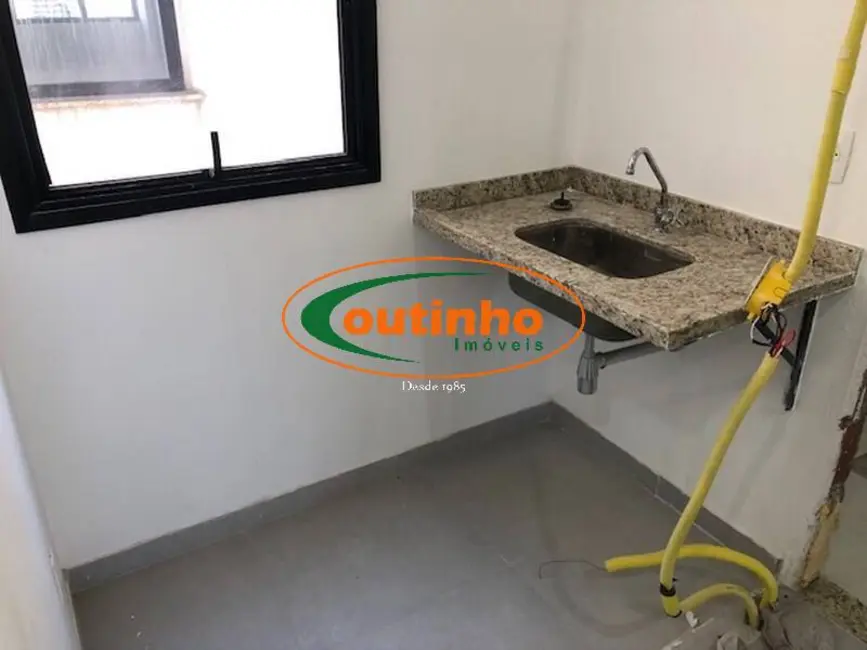 Sala Comercial à venda, 25m2 em Tijuca, Rio De Janeiro - RJ - imagem 4 Foto 4 de Sala Comercial à venda, 25m2 em Tijuca, Rio De Janeiro - RJ