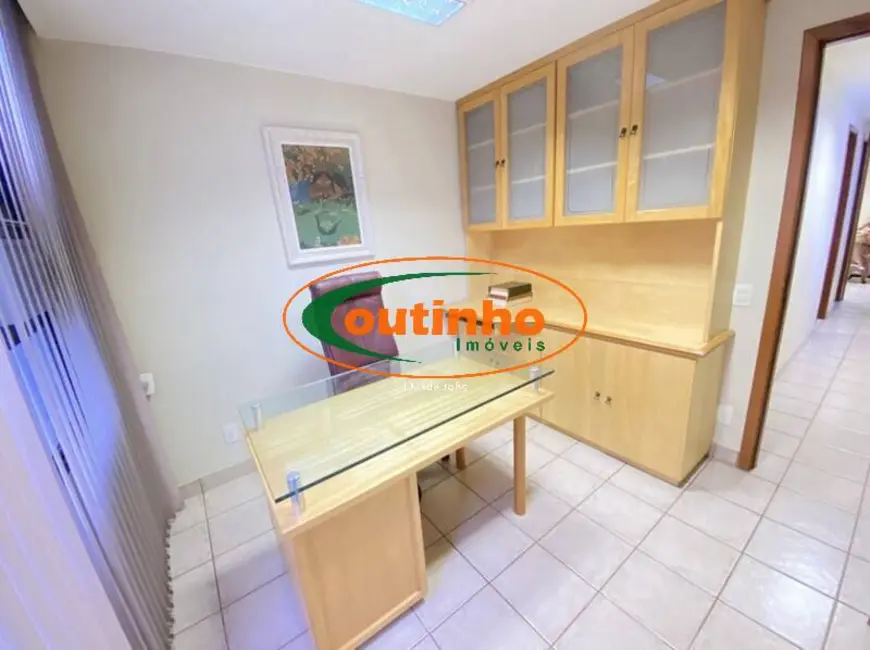 Sala Comercial à venda, 32m2 em Vila Isabel, Rio De Janeiro - RJ - imagem 8 Foto 8 de Sala Comercial à venda, 32m2 em Vila Isabel, Rio De Janeiro - RJ