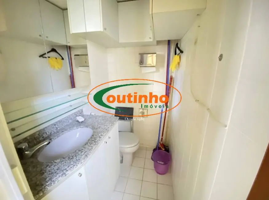 Sala Comercial à venda, 32m2 em Vila Isabel, Rio De Janeiro - RJ - imagem 6 Foto 6 de Sala Comercial à venda, 32m2 em Vila Isabel, Rio De Janeiro - RJ