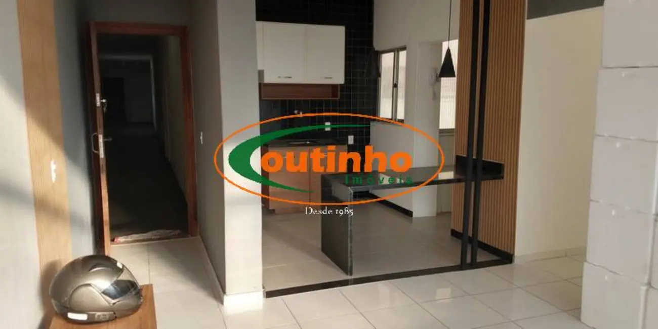 Foto 2 de Apartamento com 2 quartos à venda, 68m2 em Grajaú, Rio De Janeiro - RJ