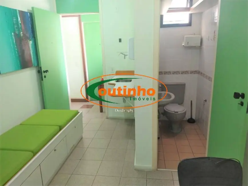Foto 2 de Sala Comercial à venda, 26m2 em Tijuca, Rio De Janeiro - RJ