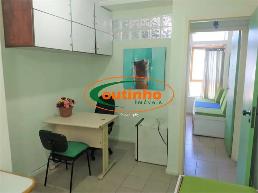 Sala Comercial à venda, 26m2 em Tijuca, Rio De Janeiro - RJ - imagem 3 Foto 3 de Sala Comercial à venda, 26m2 em Tijuca, Rio De Janeiro - RJ