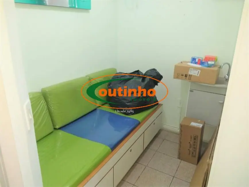 Sala Comercial à venda, 26m2 em Tijuca, Rio De Janeiro - RJ - imagem 4 Foto 4 de Sala Comercial à venda, 26m2 em Tijuca, Rio De Janeiro - RJ