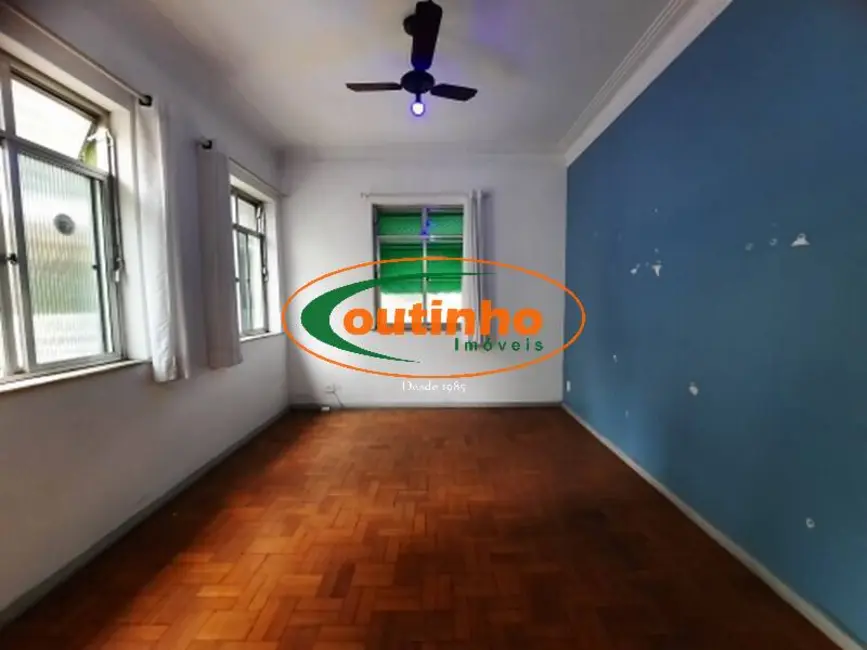 Foto 2 de Casa com 2 quartos à venda, 142m2 em Estácio, Rio De Janeiro - RJ