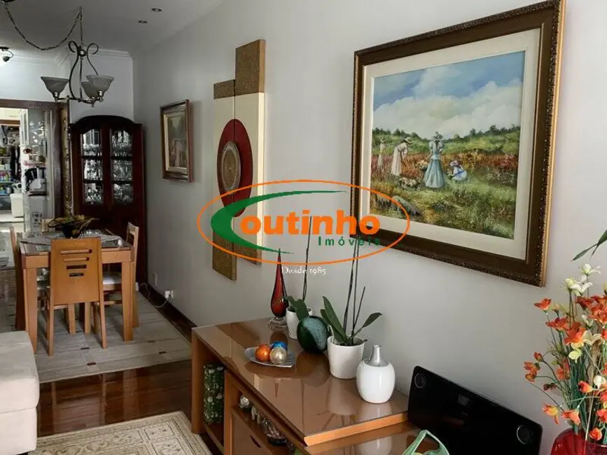 Cobertura com 3 quartos à venda, 155m2 em Tijuca, Rio De Janeiro - RJ - imagem 2 Foto 2 de Cobertura com 3 quartos à venda, 155m2 em Tijuca, Rio De Janeiro - RJ