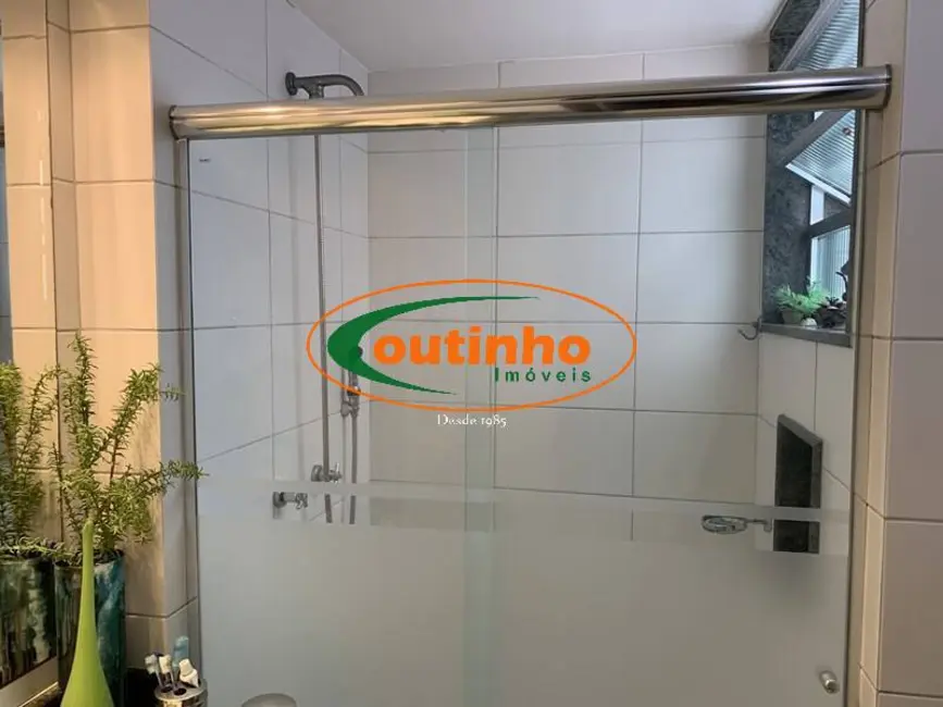 Cobertura com 3 quartos à venda, 155m2 em Tijuca, Rio De Janeiro - RJ - imagem 9 Foto 9 de Cobertura com 3 quartos à venda, 155m2 em Tijuca, Rio De Janeiro - RJ