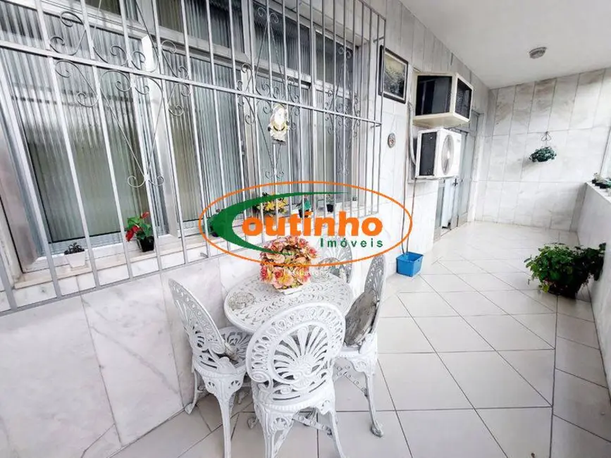 Foto 2 de Apartamento com 4 quartos à venda, 180m2 em Maracanã, Rio De Janeiro - RJ