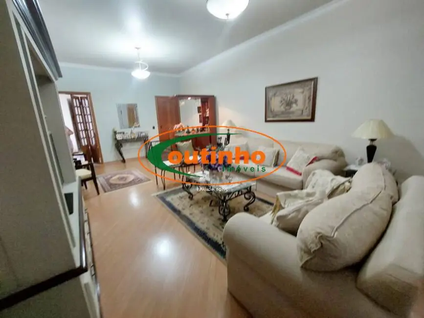 Apartamento com 4 quartos à venda, 180m2 em Maracanã, Rio De Janeiro - RJ - imagem 5 Foto 5 de Apartamento com 4 quartos à venda, 180m2 em Maracanã, Rio De Janeiro - RJ