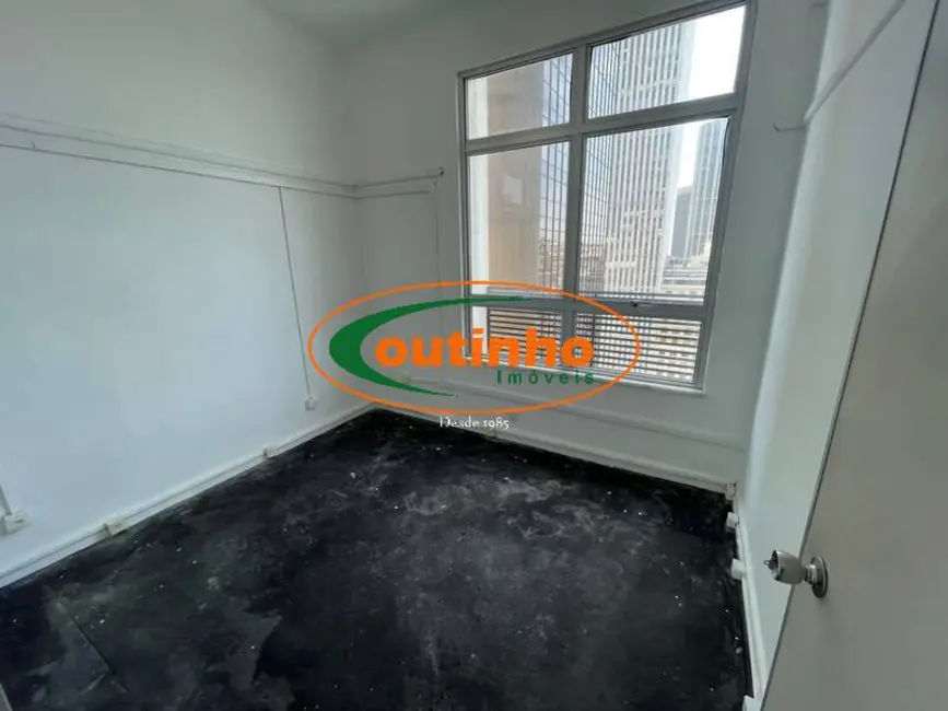 Sala Comercial à venda, 300m2 em Centro, Rio De Janeiro - RJ - imagem 7 Foto 7 de Sala Comercial à venda, 300m2 em Centro, Rio De Janeiro - RJ