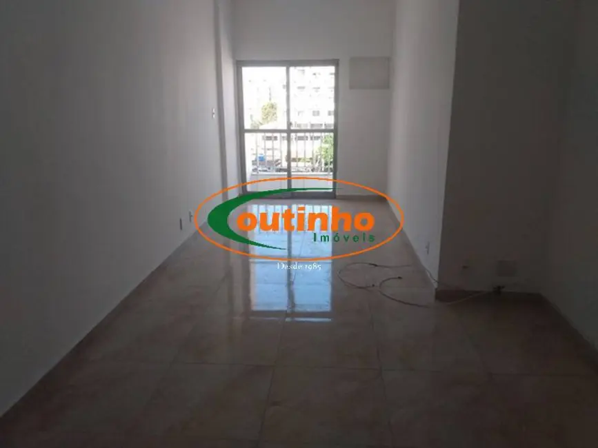 Apartamento com 2 quartos à venda, 74m2 em Vila Isabel, Rio De Janeiro - RJ - imagem 2 Foto 2 de Apartamento com 2 quartos à venda, 74m2 em Vila Isabel, Rio De Janeiro - RJ
