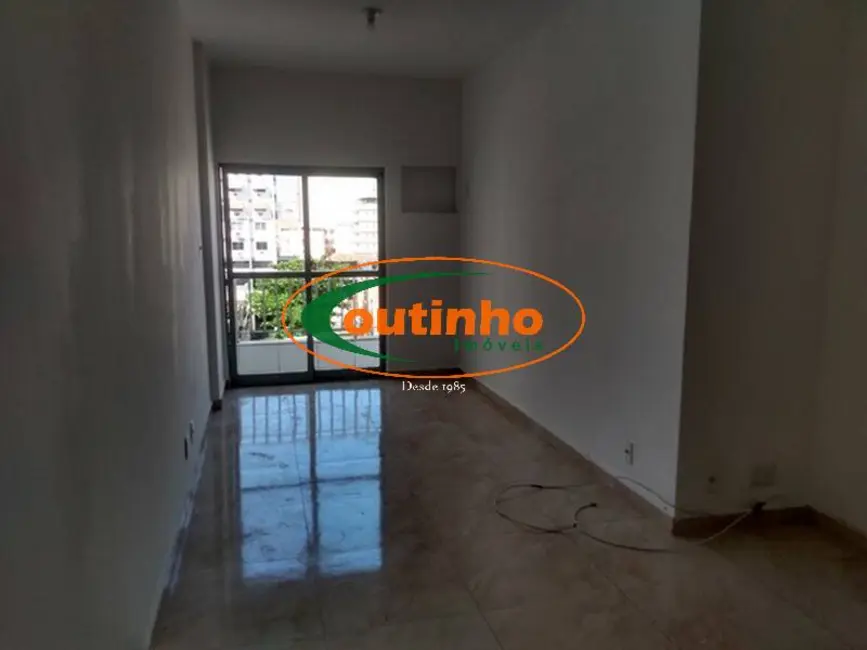Apartamento com 2 quartos à venda, 74m2 em Vila Isabel, Rio De Janeiro - RJ - imagem 4 Foto 4 de Apartamento com 2 quartos à venda, 74m2 em Vila Isabel, Rio De Janeiro - RJ
