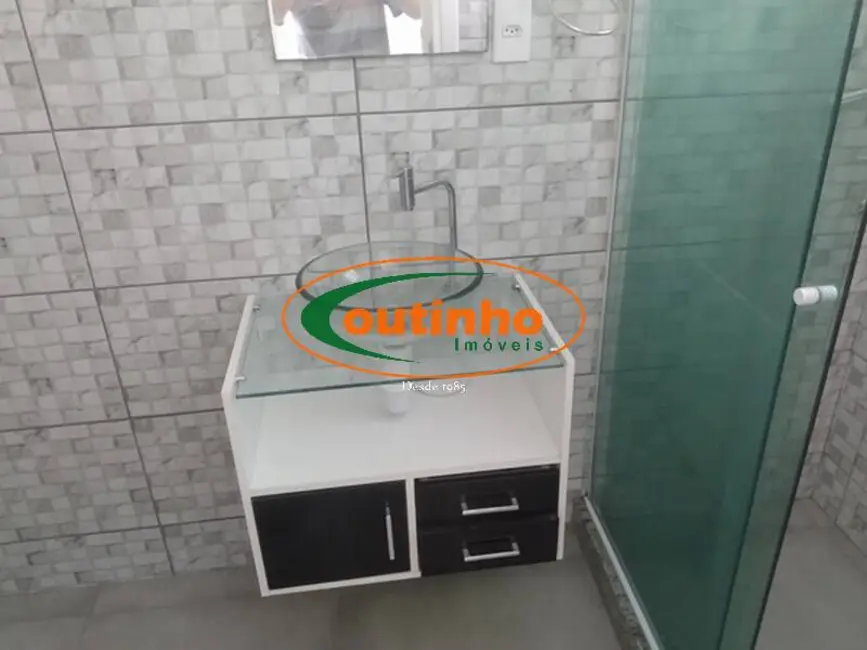 Apartamento com 2 quartos à venda, 74m2 em Vila Isabel, Rio De Janeiro - RJ - imagem 9 Foto 9 de Apartamento com 2 quartos à venda, 74m2 em Vila Isabel, Rio De Janeiro - RJ