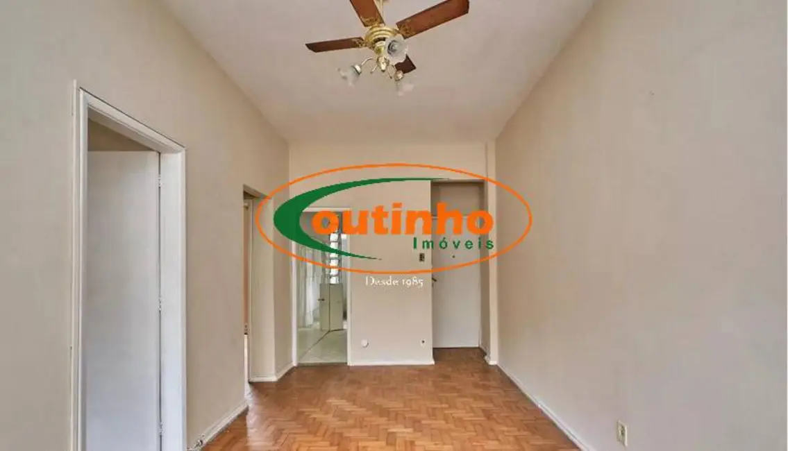 Apartamento com 2 quartos à venda, 80m2 em Tijuca, Rio De Janeiro - RJ - imagem 3 Foto 3 de Apartamento com 2 quartos à venda, 80m2 em Tijuca, Rio De Janeiro - RJ