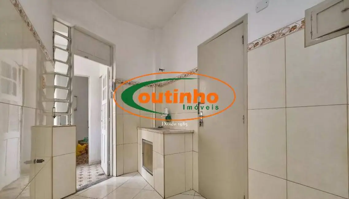 Apartamento com 2 quartos à venda, 80m2 em Tijuca, Rio De Janeiro - RJ - imagem 4 Foto 4 de Apartamento com 2 quartos à venda, 80m2 em Tijuca, Rio De Janeiro - RJ