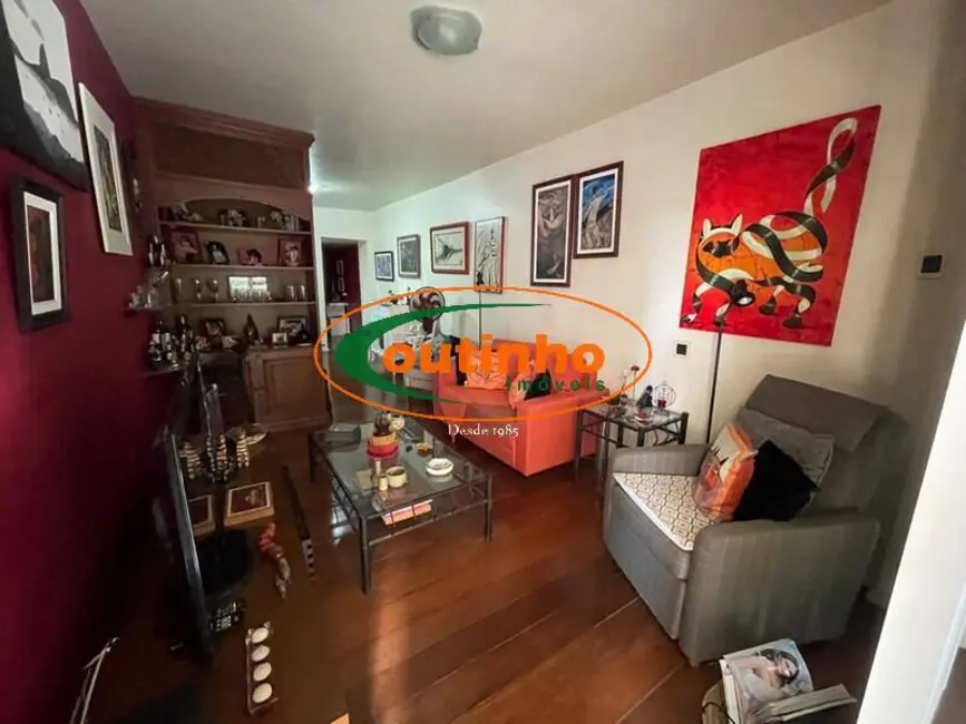 Apartamento com 3 quartos à venda, 140m2 em Tijuca, Rio De Janeiro - RJ - imagem 4 Foto 4 de Apartamento com 3 quartos à venda, 140m2 em Tijuca, Rio De Janeiro - RJ