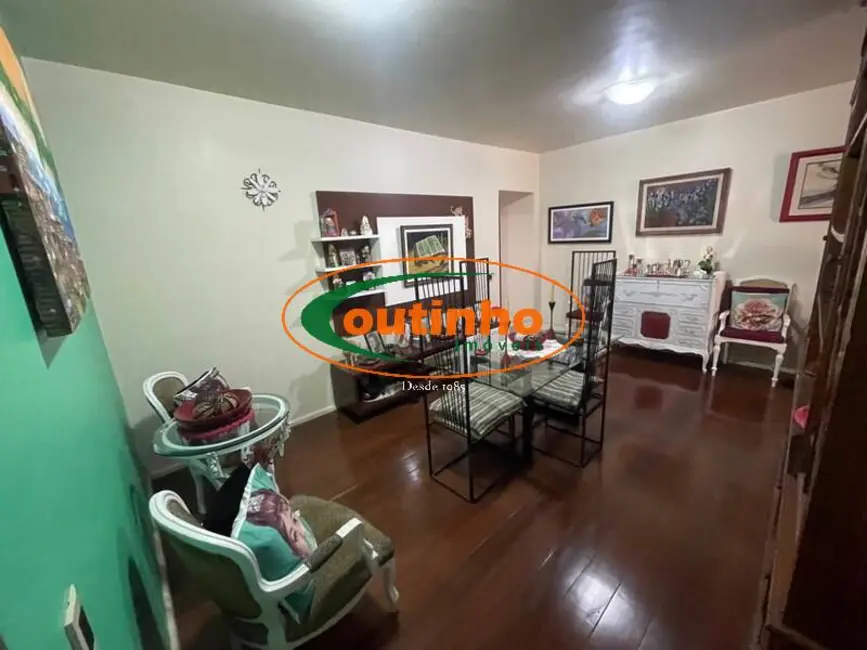 Apartamento com 3 quartos à venda, 140m2 em Tijuca, Rio De Janeiro - RJ - imagem 5 Foto 5 de Apartamento com 3 quartos à venda, 140m2 em Tijuca, Rio De Janeiro - RJ