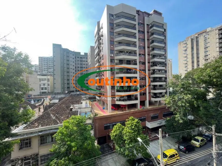 Apartamento com 3 quartos à venda, 140m2 em Tijuca, Rio De Janeiro - RJ - imagem 3 Foto 3 de Apartamento com 3 quartos à venda, 140m2 em Tijuca, Rio De Janeiro - RJ