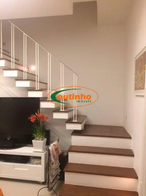 Casa com 5 quartos à venda, 236m2 em Tijuca, Rio De Janeiro - RJ - imagem 3 Foto 3 de Casa com 5 quartos à venda, 236m2 em Tijuca, Rio De Janeiro - RJ