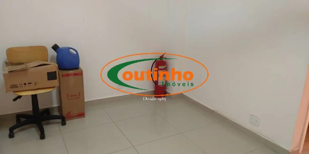 Foto 3 de Sala Comercial à venda, 29m2 em Vila Isabel, Rio De Janeiro - RJ