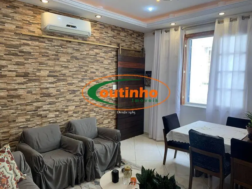 Apartamento com 3 quartos à venda, 101m2 em Tijuca, Rio De Janeiro - RJ - imagem 3 Foto 3 de Apartamento com 3 quartos à venda, 101m2 em Tijuca, Rio De Janeiro - RJ