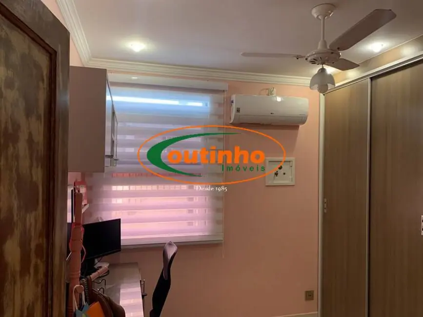 Apartamento com 3 quartos à venda, 101m2 em Tijuca, Rio De Janeiro - RJ - imagem 7 Foto 7 de Apartamento com 3 quartos à venda, 101m2 em Tijuca, Rio De Janeiro - RJ