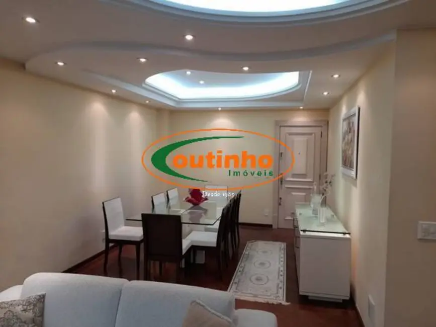 Apartamento com 4 quartos à venda, 140m2 em Tijuca, Rio De Janeiro - RJ - imagem 6 Foto 6 de Apartamento com 4 quartos à venda, 140m2 em Tijuca, Rio De Janeiro - RJ