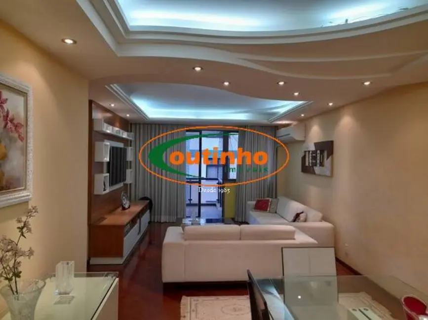 Apartamento com 4 quartos à venda, 140m2 em Tijuca, Rio De Janeiro - RJ - imagem 4 Foto 4 de Apartamento com 4 quartos à venda, 140m2 em Tijuca, Rio De Janeiro - RJ
