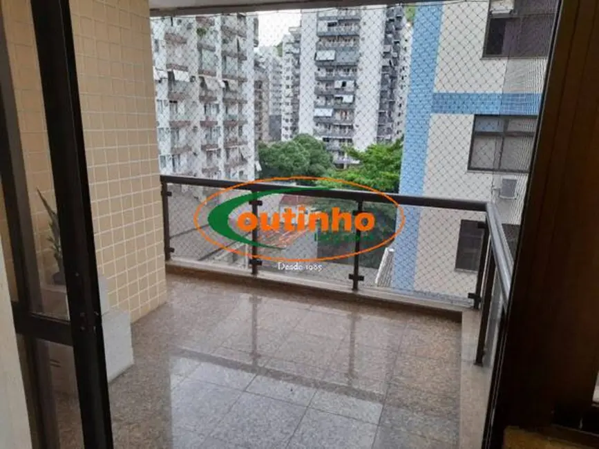 Apartamento com 4 quartos à venda, 140m2 em Tijuca, Rio De Janeiro - RJ - imagem 3 Foto 3 de Apartamento com 4 quartos à venda, 140m2 em Tijuca, Rio De Janeiro - RJ