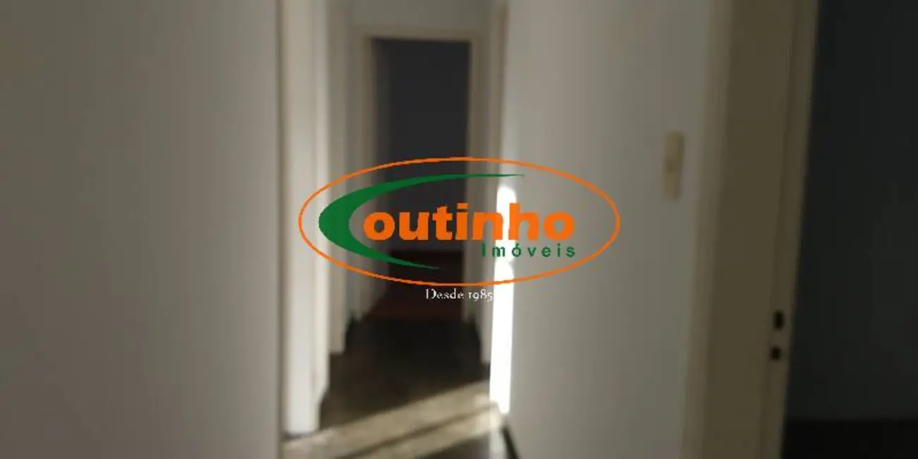 Apartamento com 5 quartos à venda, 294m2 em Tijuca, Rio De Janeiro - RJ - imagem 6 Foto 6 de Apartamento com 5 quartos à venda, 294m2 em Tijuca, Rio De Janeiro - RJ