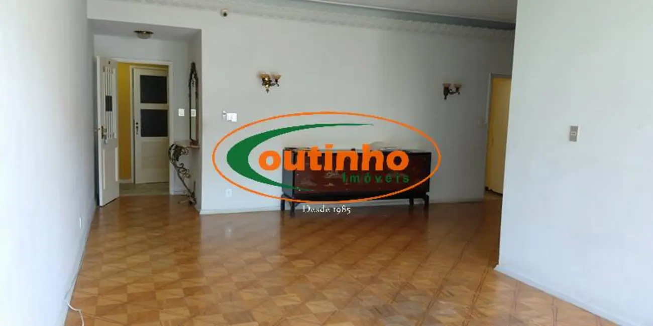 Foto 2 de Apartamento com 3 quartos à venda, 130m2 em Tijuca, Rio De Janeiro - RJ