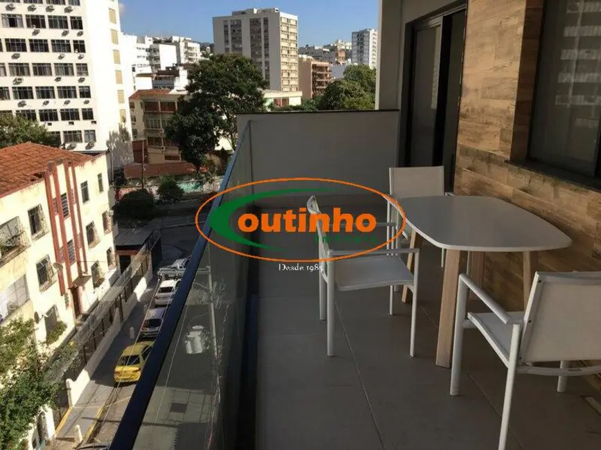 Foto 2 de Apartamento com 3 quartos à venda, 85m2 em Tijuca, Rio De Janeiro - RJ