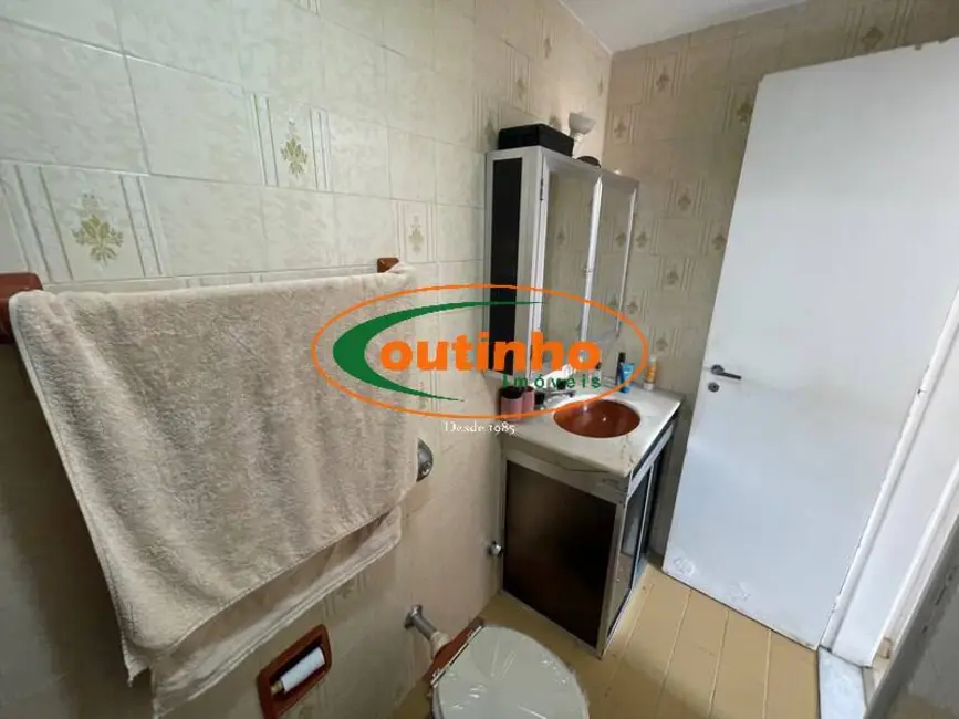 Apartamento com 3 quartos à venda, 100m2 em Tijuca, Rio De Janeiro - RJ - imagem 9 Foto 9 de Apartamento com 3 quartos à venda, 100m2 em Tijuca, Rio De Janeiro - RJ