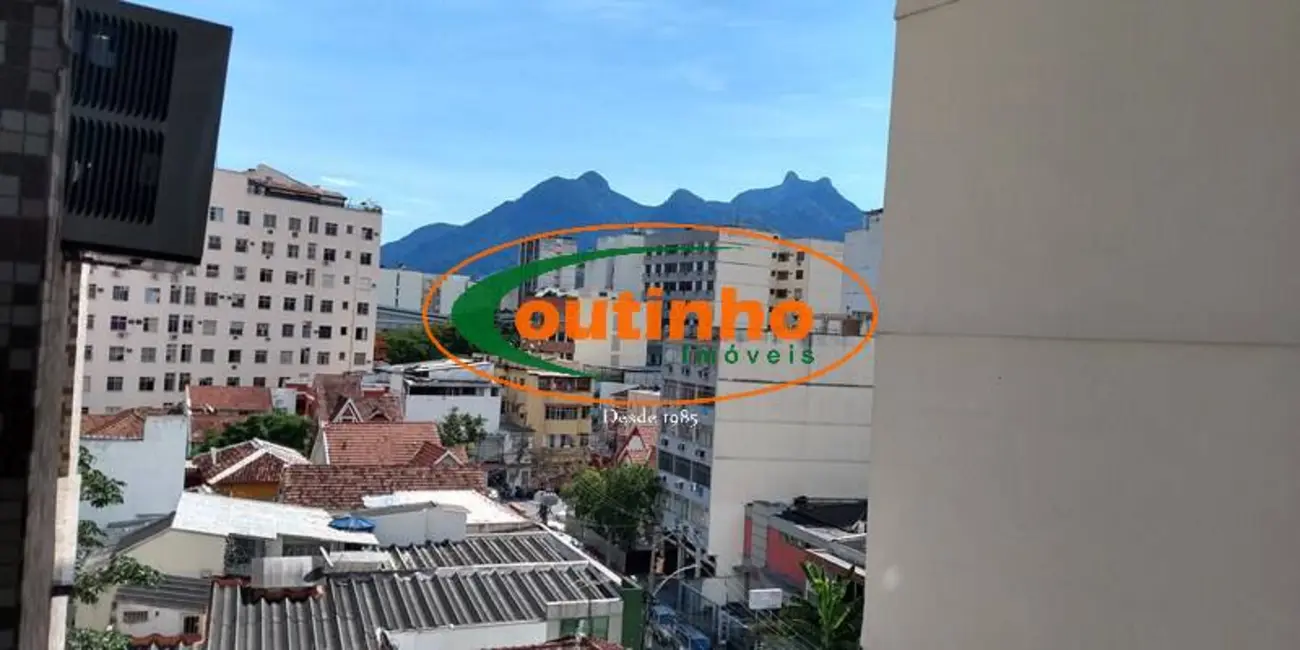 Apartamento com 2 quartos à venda, 72m2 em Tijuca, Rio De Janeiro - RJ - imagem 2 Foto 2 de Apartamento com 2 quartos à venda, 72m2 em Tijuca, Rio De Janeiro - RJ