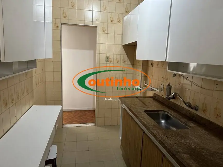 Apartamento com 3 quartos à venda, 104m2 em Tijuca, Rio De Janeiro - RJ - imagem 6 Foto 6 de Apartamento com 3 quartos à venda, 104m2 em Tijuca, Rio De Janeiro - RJ