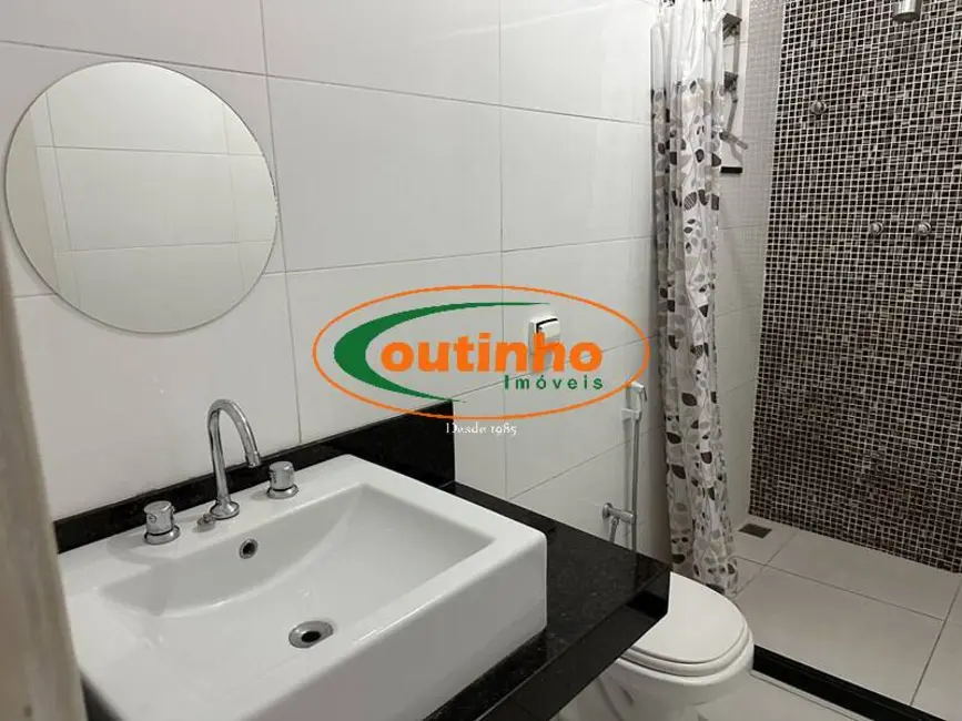 Apartamento com 3 quartos à venda, 104m2 em Tijuca, Rio De Janeiro - RJ - imagem 5 Foto 5 de Apartamento com 3 quartos à venda, 104m2 em Tijuca, Rio De Janeiro - RJ