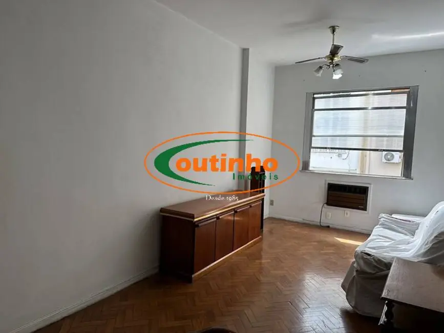 Foto 2 de Apartamento com 3 quartos à venda, 104m2 em Tijuca, Rio De Janeiro - RJ