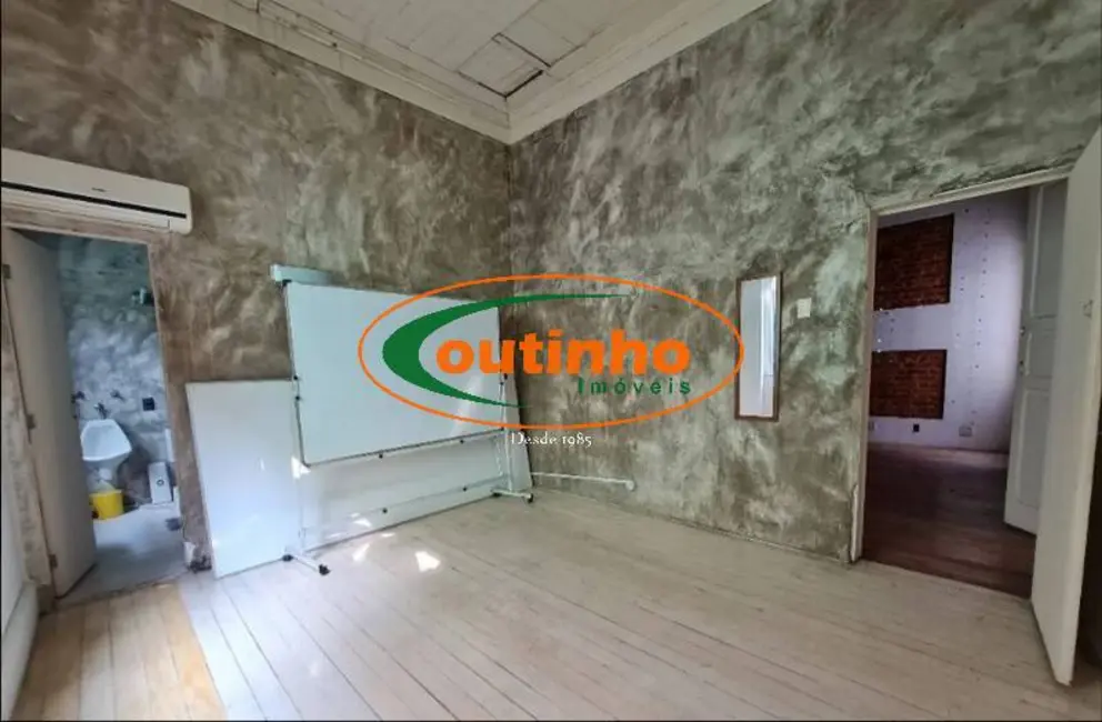 Casa com 6 quartos à venda, 312m2 em Tijuca, Rio De Janeiro - RJ - imagem 6 Foto 6 de Casa com 6 quartos à venda, 312m2 em Tijuca, Rio De Janeiro - RJ