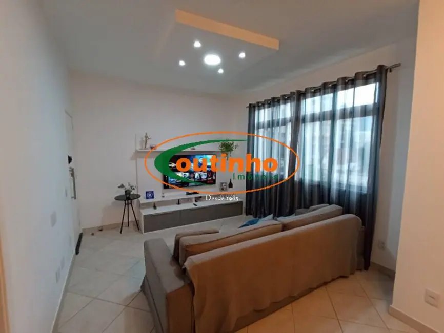 Foto 3 de Apartamento com 2 quartos à venda, 69m2 em Grajaú, Rio De Janeiro - RJ