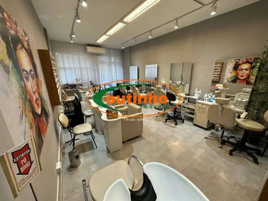 Sala Comercial à venda, 40m2 em Tijuca, Rio De Janeiro - RJ - imagem 4 Foto 4 de Sala Comercial à venda, 40m2 em Tijuca, Rio De Janeiro - RJ