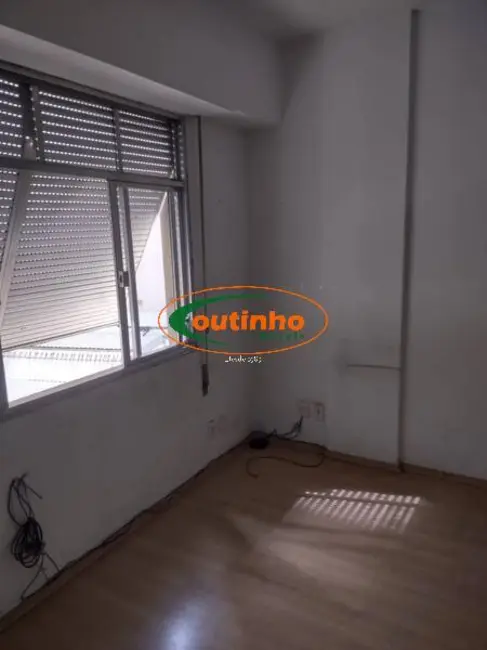 Foto 1 de Sala Comercial à venda, 32m2 em Centro, Rio De Janeiro - RJ