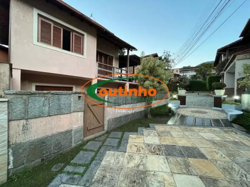 Casa com 3 quartos à venda, 146m2 em Alto, Teresopolis - RJ - imagem 6 Foto 6 de Casa com 3 quartos à venda, 146m2 em Alto, Teresopolis - RJ