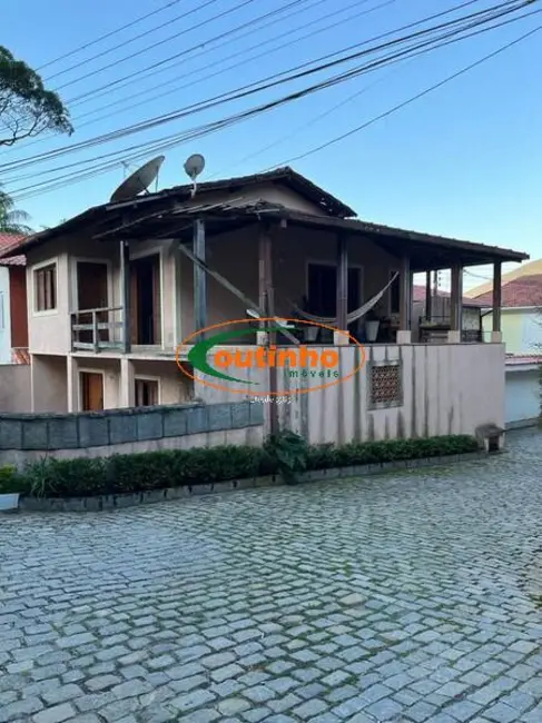 Casa com 3 quartos à venda, 146m2 em Alto, Teresopolis - RJ - imagem 4 Foto 4 de Casa com 3 quartos à venda, 146m2 em Alto, Teresopolis - RJ
