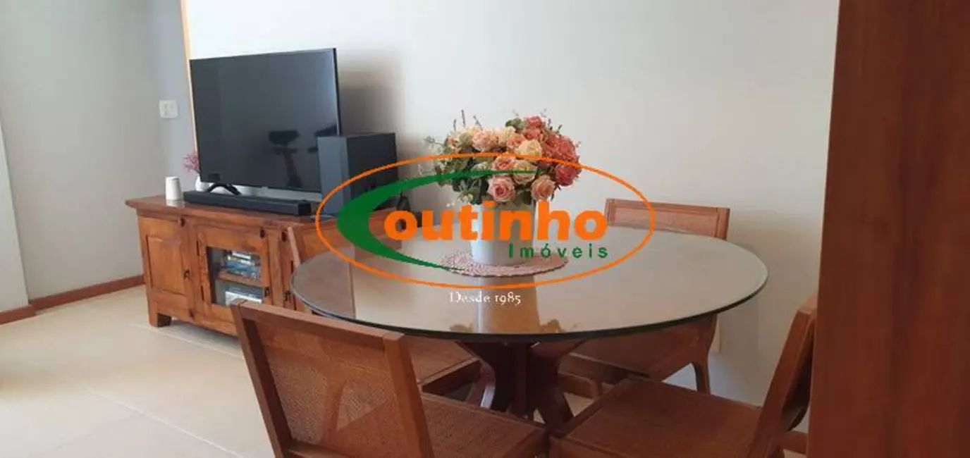 Foto 2 de Apartamento com 2 quartos à venda, 65m2 em Tijuca, Rio De Janeiro - RJ