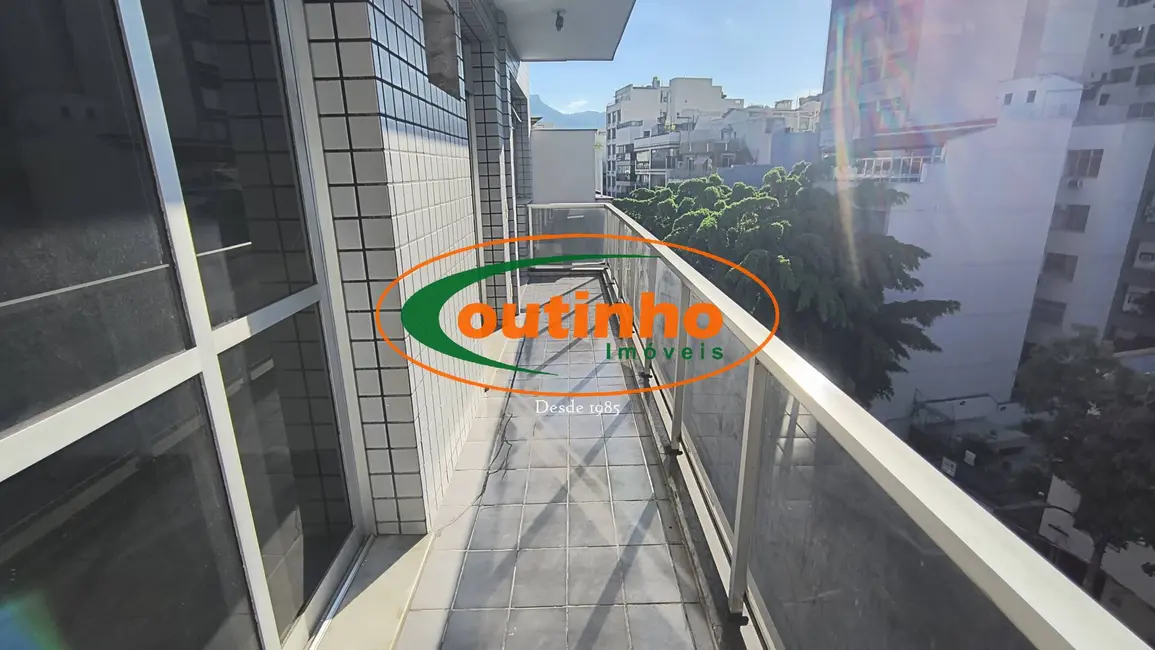 Foto 2 de Apartamento com 4 quartos à venda, 126m2 em Tijuca, Rio De Janeiro - RJ
