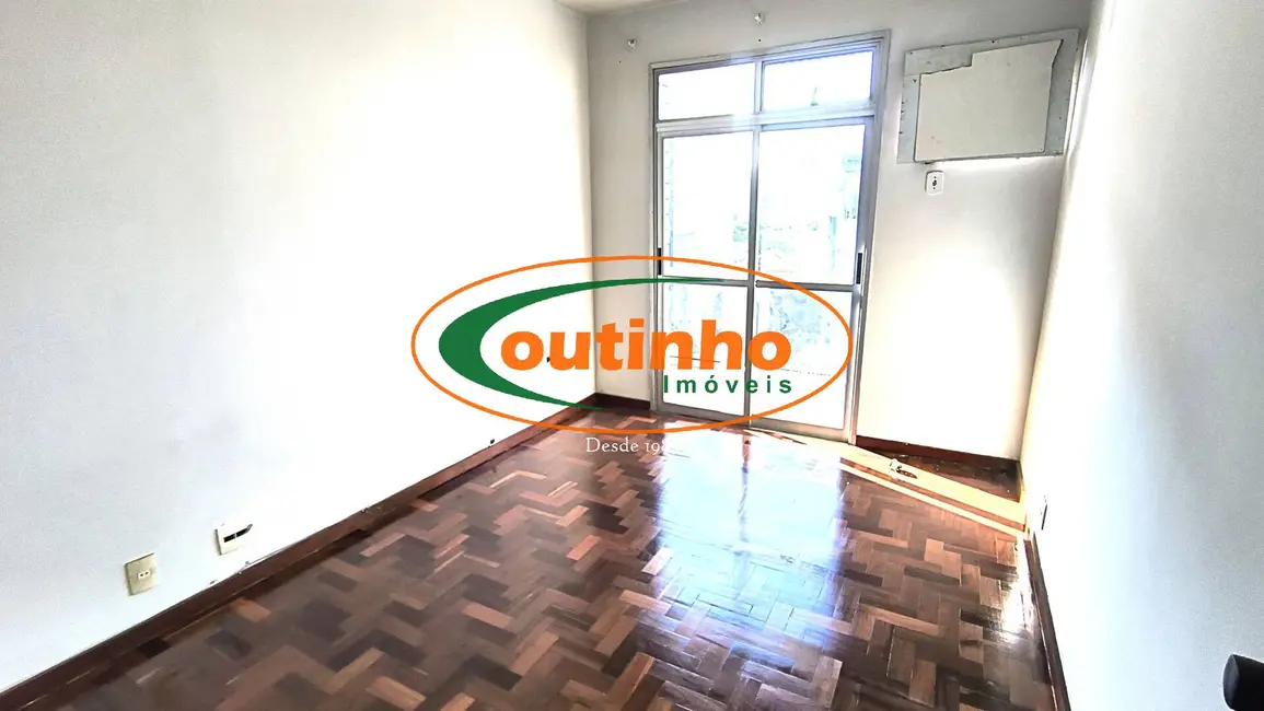 Foto 8 de Apartamento com 4 quartos à venda, 126m2 em Tijuca, Rio De Janeiro - RJ