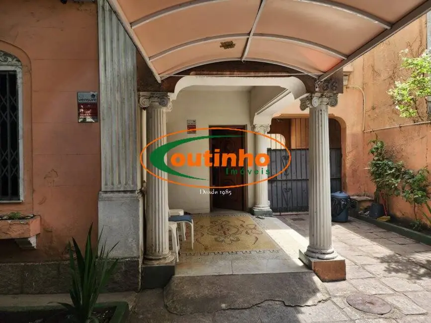 Sala Comercial à venda, 300m2 em Tijuca, Rio De Janeiro - RJ - imagem 1 Foto 1 de Sala Comercial à venda, 300m2 em Tijuca, Rio De Janeiro - RJ
