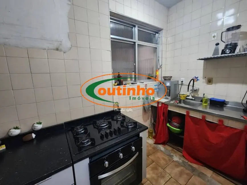 Sala Comercial à venda, 300m2 em Tijuca, Rio De Janeiro - RJ - imagem 9 Foto 9 de Sala Comercial à venda, 300m2 em Tijuca, Rio De Janeiro - RJ