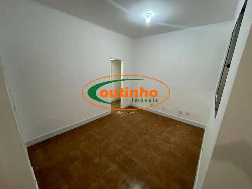 Foto 2 de Apartamento com 3 quartos à venda, 70m2 em Tijuca, Rio De Janeiro - RJ