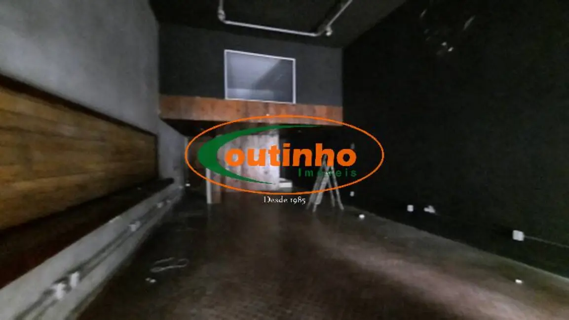 Sala Comercial à venda, 88m2 em Tijuca, Rio De Janeiro - RJ - imagem 5 Foto 5 de Sala Comercial à venda, 88m2 em Tijuca, Rio De Janeiro - RJ