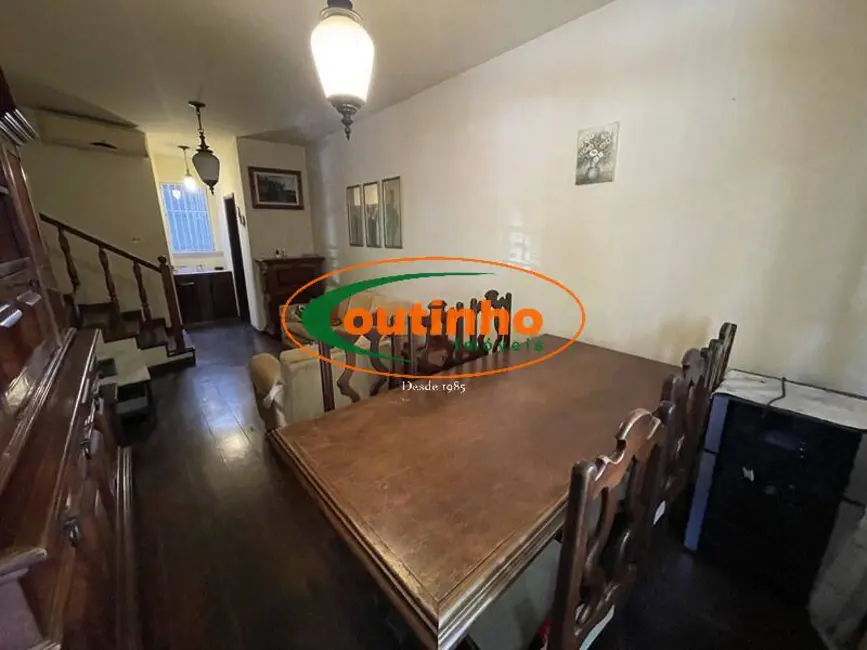 Casa com 5 quartos à venda, 160m2 em Tijuca, Rio De Janeiro - RJ - imagem 8 Foto 8 de Casa com 5 quartos à venda, 160m2 em Tijuca, Rio De Janeiro - RJ
